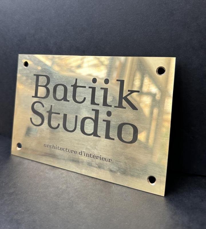 Fabrication de plaques publicitaires Paris